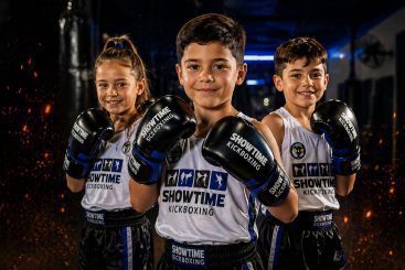 Crianças no kickboxing
